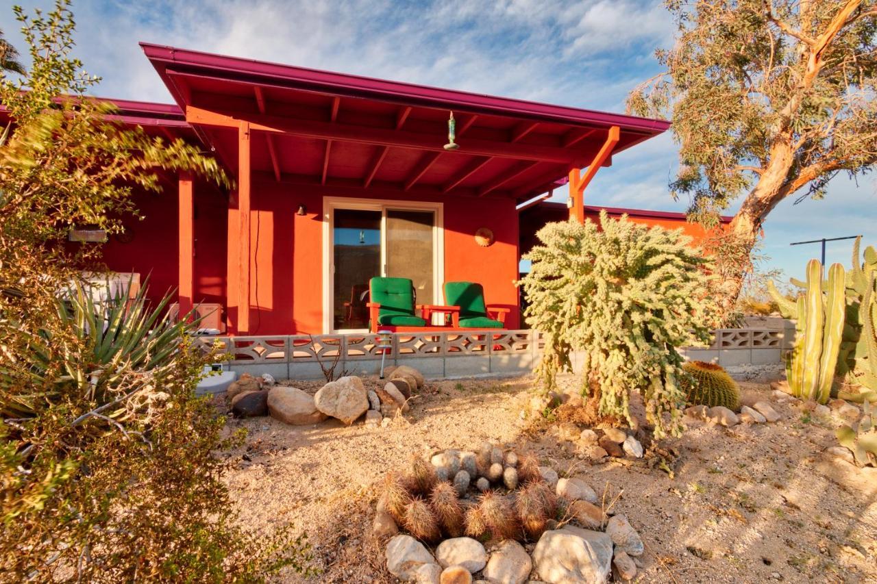 Chuck'S Cabin In A Joshua Tree Community Twentynine Palms Exteriör bild