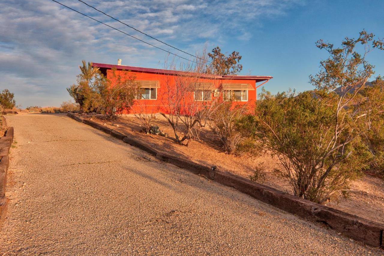 Chuck'S Cabin In A Joshua Tree Community Twentynine Palms Exteriör bild